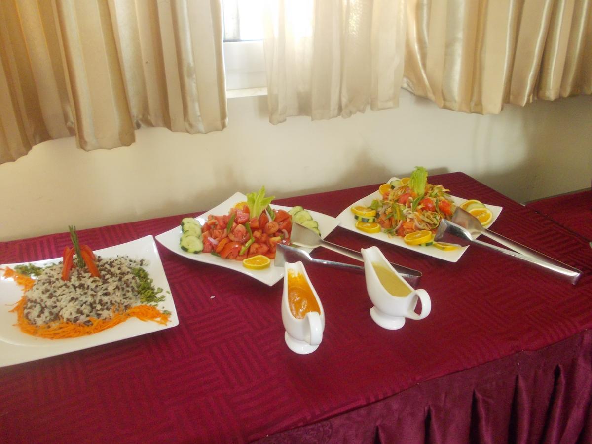 Asinuara Hotel 바히르 다르 외부 사진