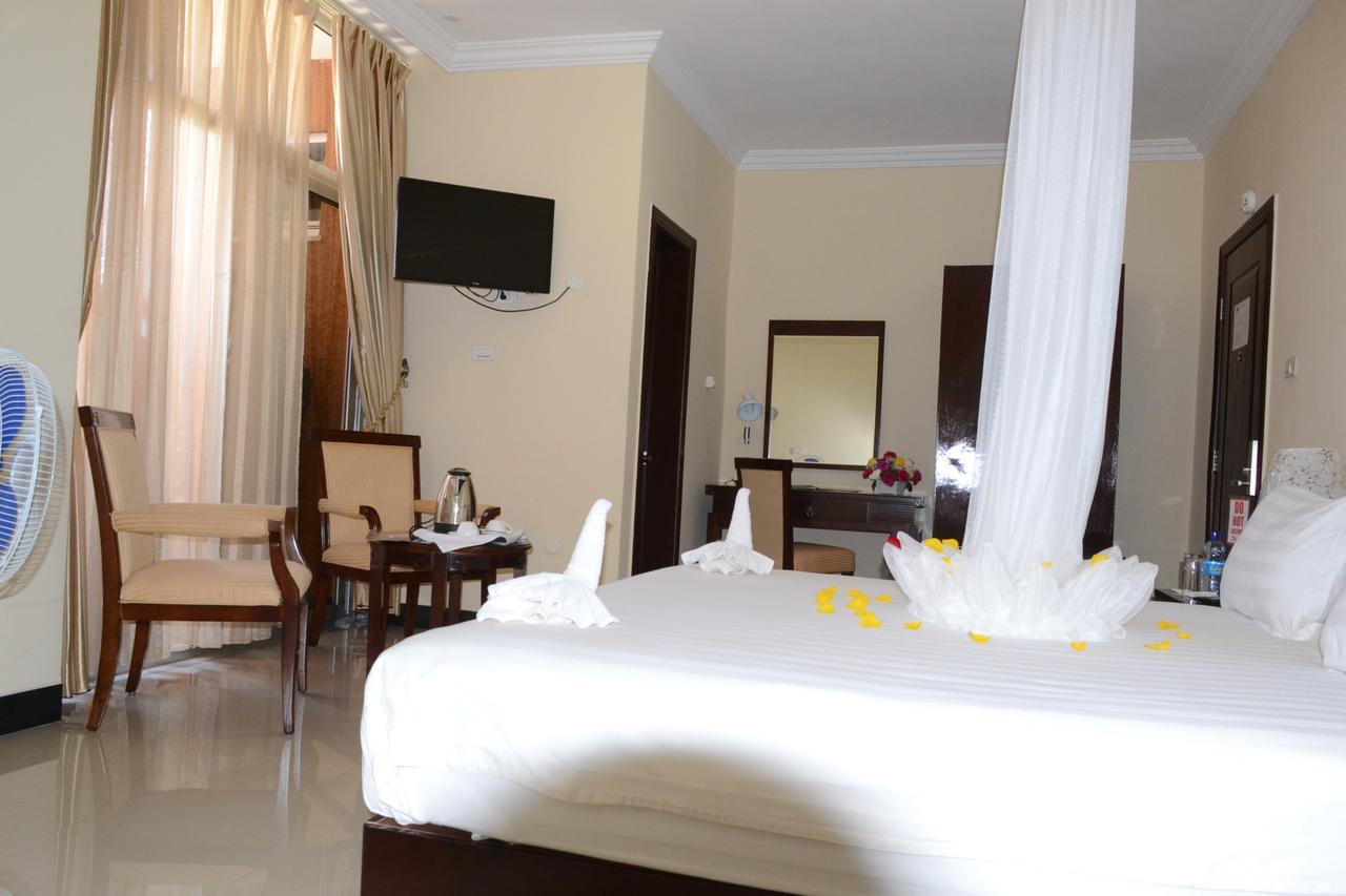 Asinuara Hotel 바히르 다르 외부 사진